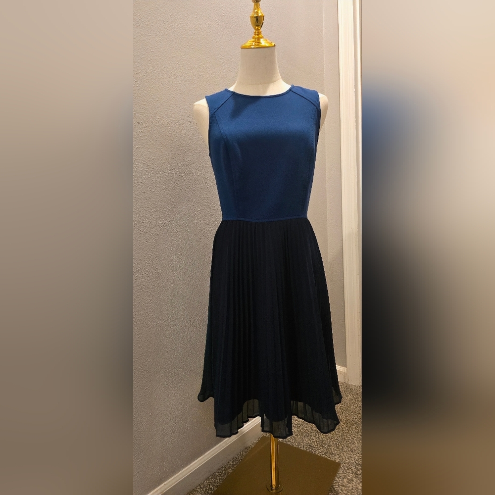 Ann Taylor LOFT Sleeveless Dress in Teal Blue and Navy